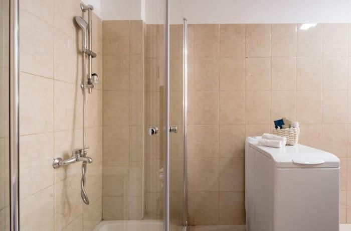 Ben Yehuda, 3 Lovely Flats In The Same Building 예루살렘 외부 사진