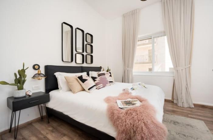 Ben Yehuda, 3 Lovely Flats In The Same Building 예루살렘 외부 사진