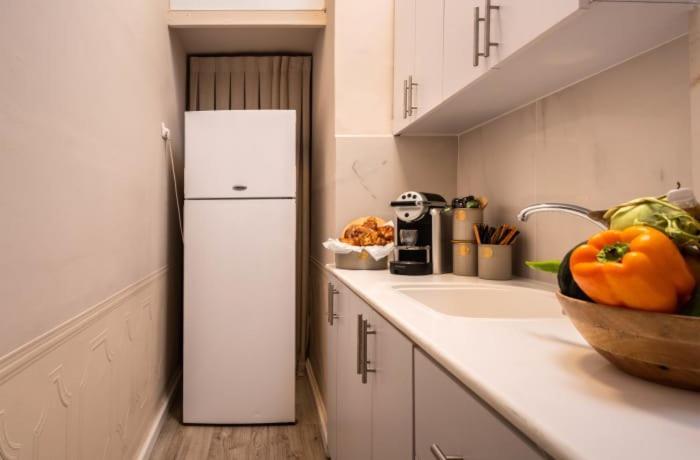 Ben Yehuda, 3 Lovely Flats In The Same Building 예루살렘 외부 사진