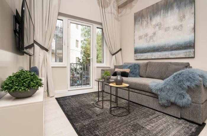 Ben Yehuda, 3 Lovely Flats In The Same Building 예루살렘 외부 사진